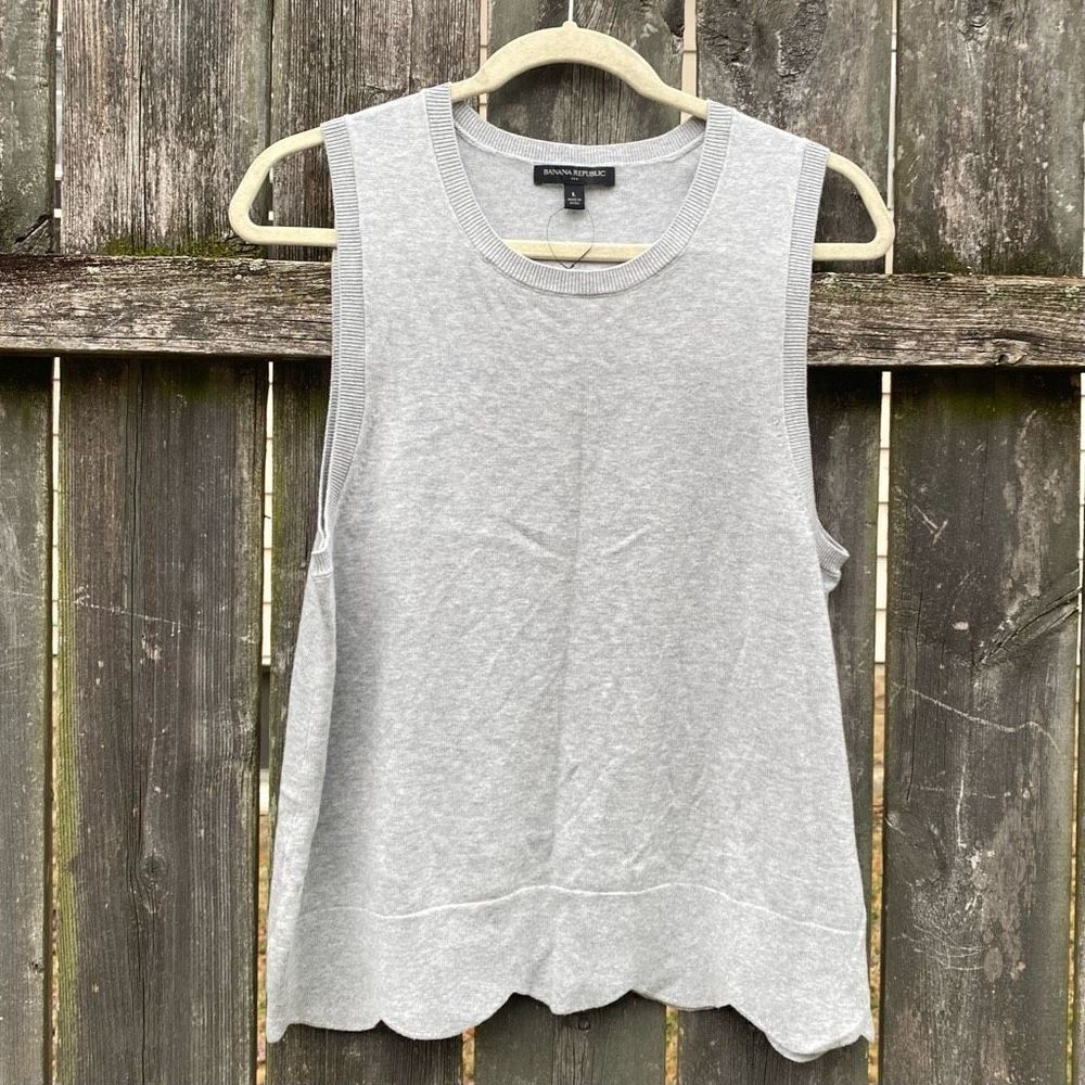 Banana Republic Gray Sleeveless Sweater